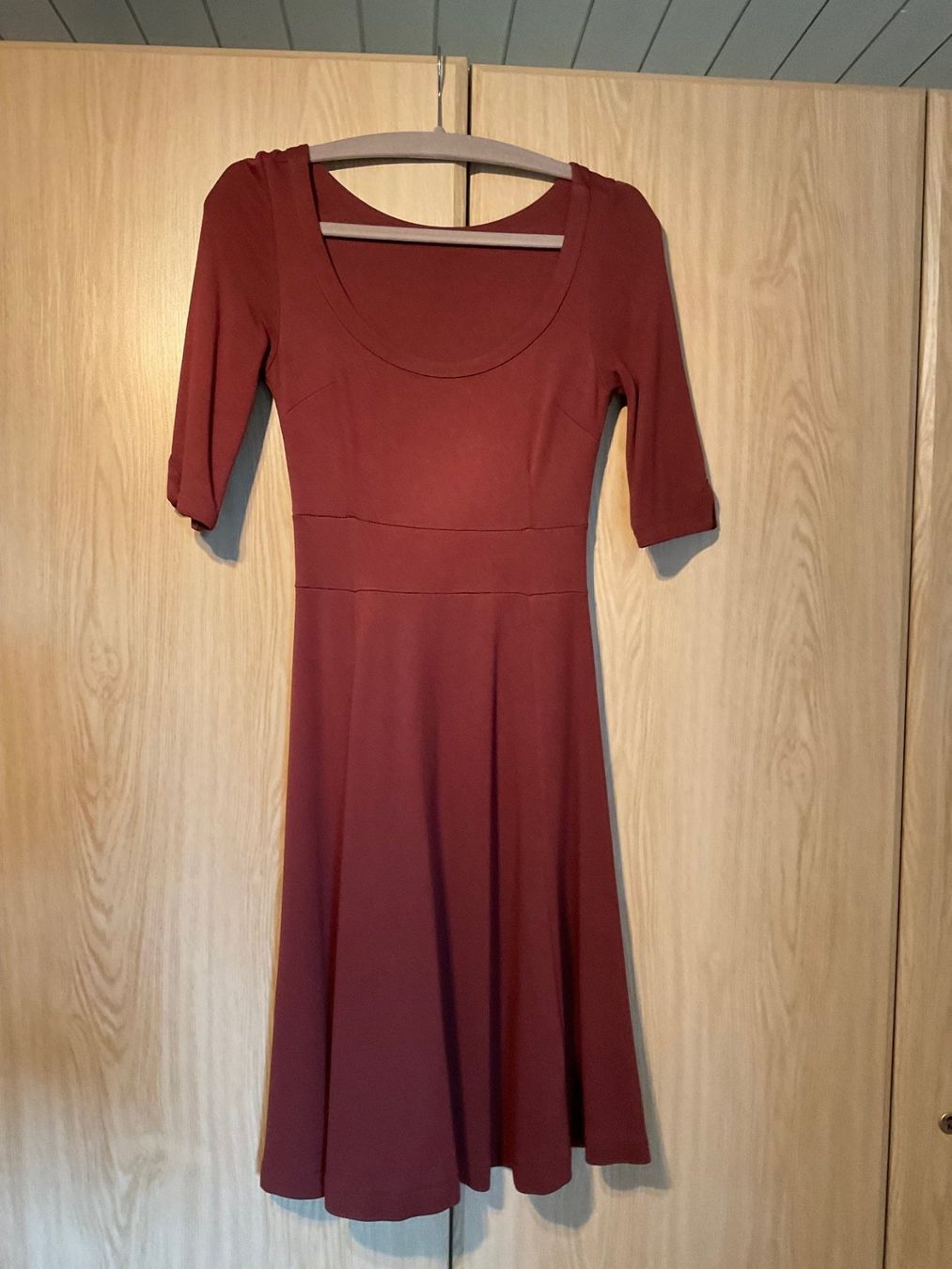 Vestiti: Braunes Kleid – Nuovo (secondo la descrizione) da Baar venduto da Aatina