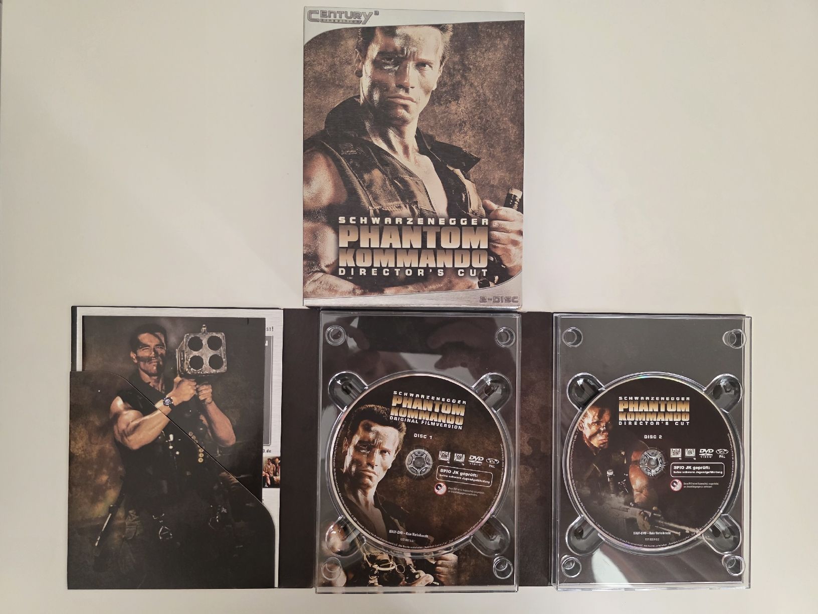 Tutti i DVDs: Commando Schwarzenegger Director's Cut DVD 2-Disc – Usato da Zürich venduto da TimZurich1 1