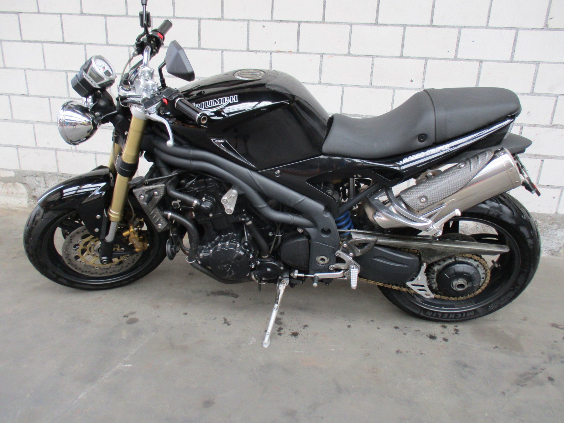 Triumph Strada: Triumph Speed Triple 1050 ab MFK 07.2022 – Usato da Seon venduto da zomahandel 3