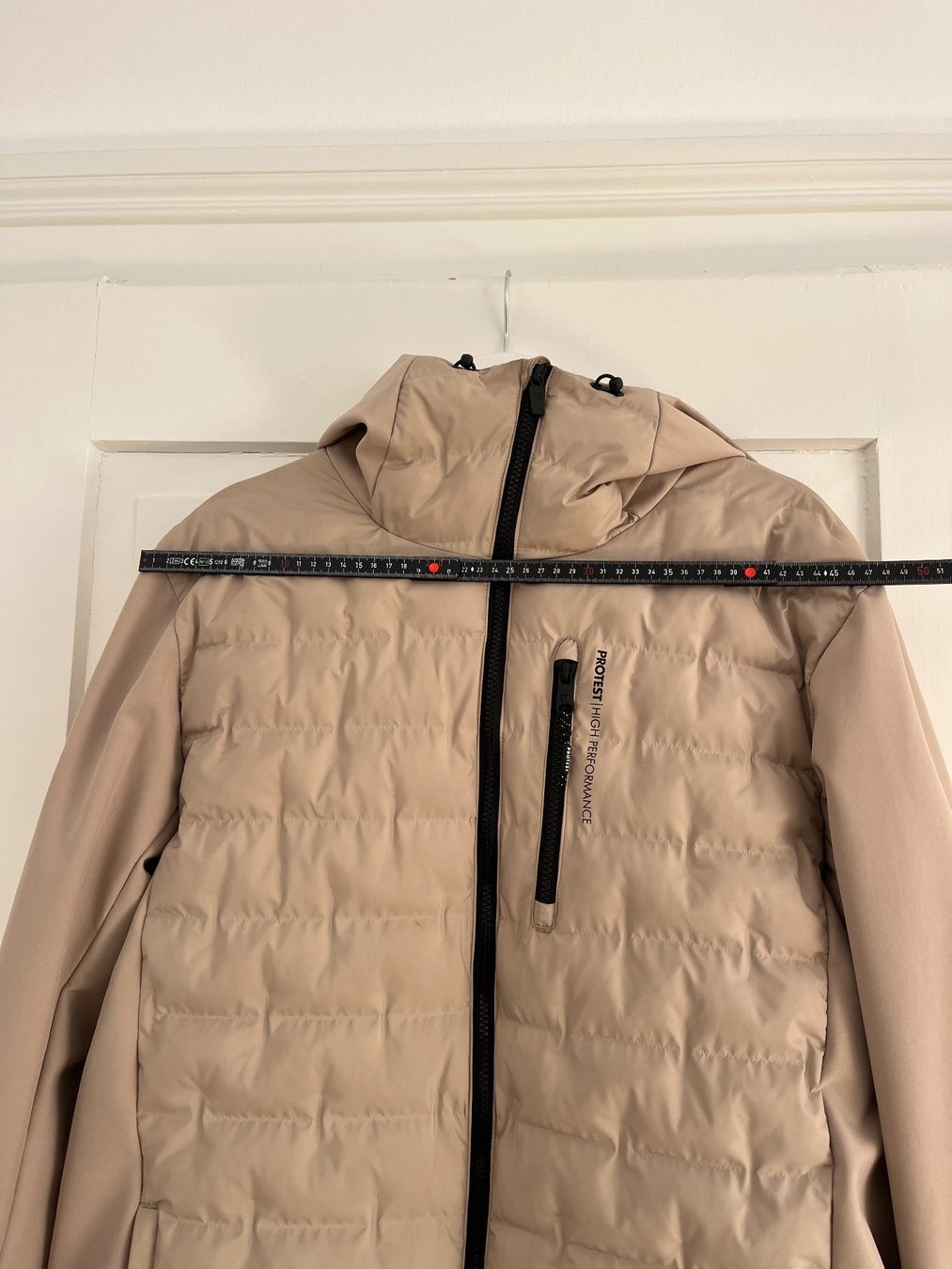 Protest Giacche: Protest Herren Jacke beige L halb Daunen – Usato da Zürich venduto da bretxo 7