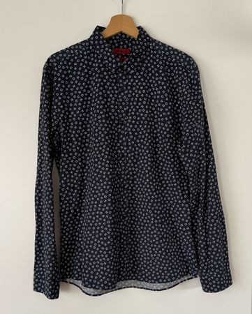 HUGO Hugo Boss Hemd Gr. L Extra Slim Fit Italian Fabric 