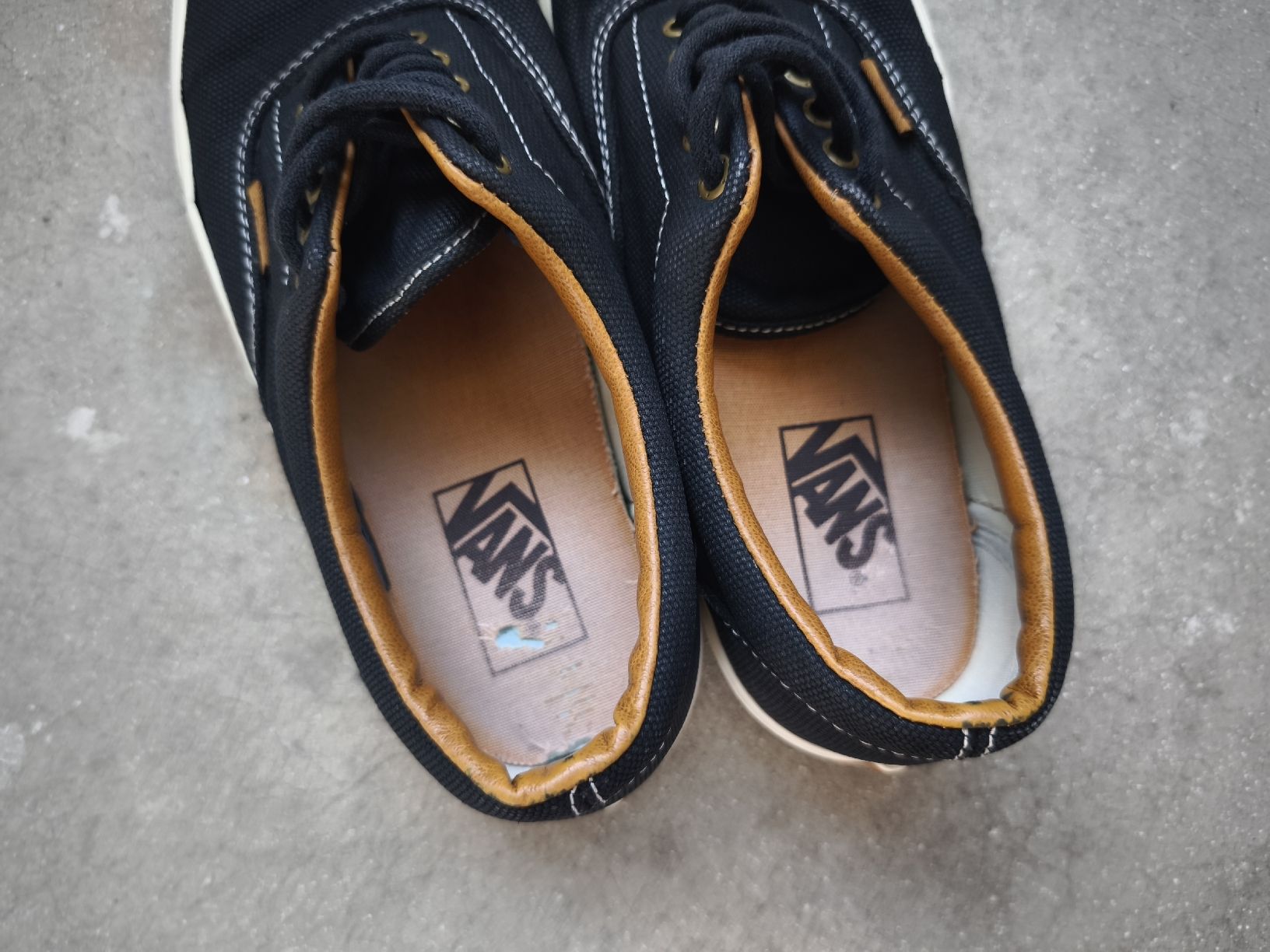 Vans Scarpe da uomo: Vans Era Navy Blue 39 – Usato da Sursee venduto da Re.joy 4