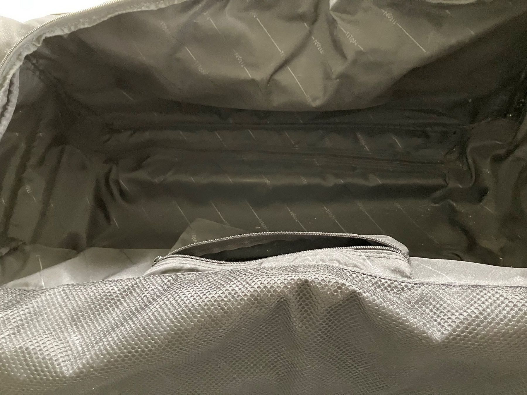 Borse: Reisetasche mit Rollen – Usato da Zürich venduto da wachtel38 5