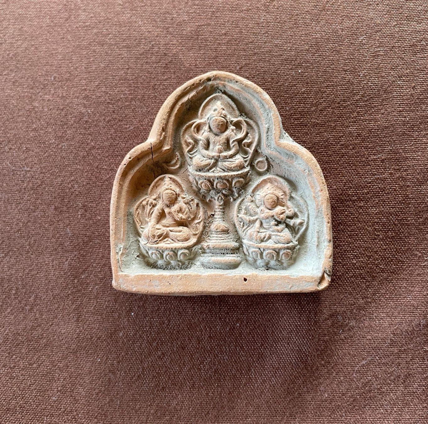 Statuette: Amulette tsa-tsa du Tibet – Usato da Cernier venduto da Tashi_Delek