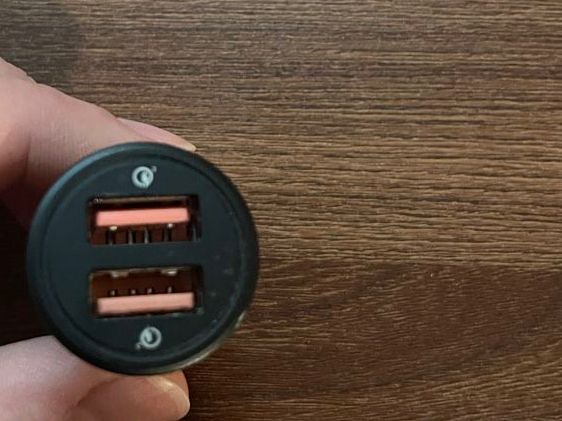 Caricabatterie: Ainope Qualcomm 3.0 Quick Charge Auto Ladegerät – Usato da Auw venduto da chr_vcc8