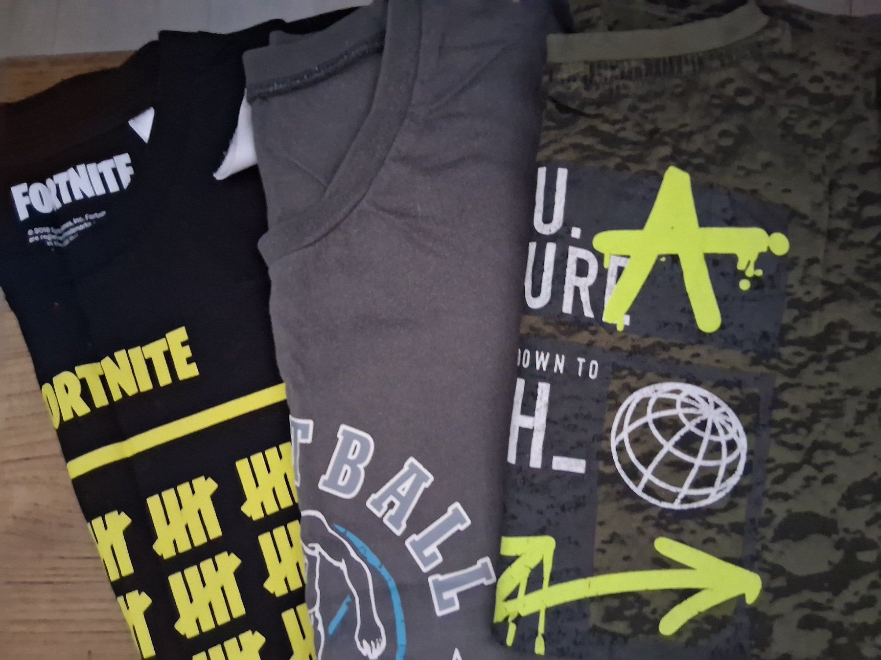 Camicie, T-shirt & Polo: T Shirts gr 134/140/146 – Usato da Astano venduto da mclotto 2