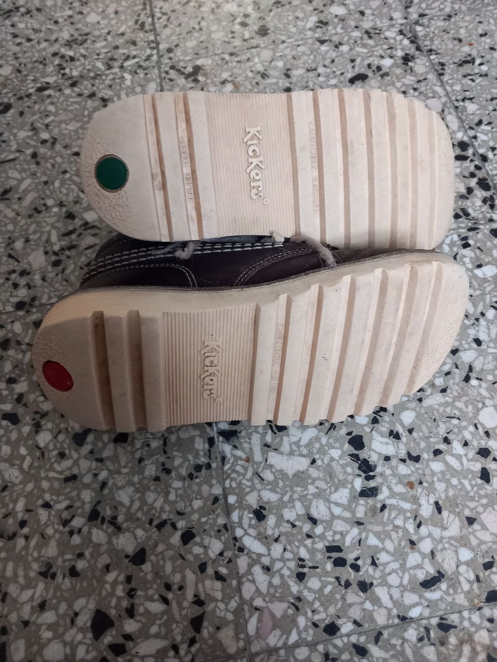 Kickers Scarpe per ragazzi: Chaussures Kickers 30 – Usato da Courrendlin venduto da tititchoun 2