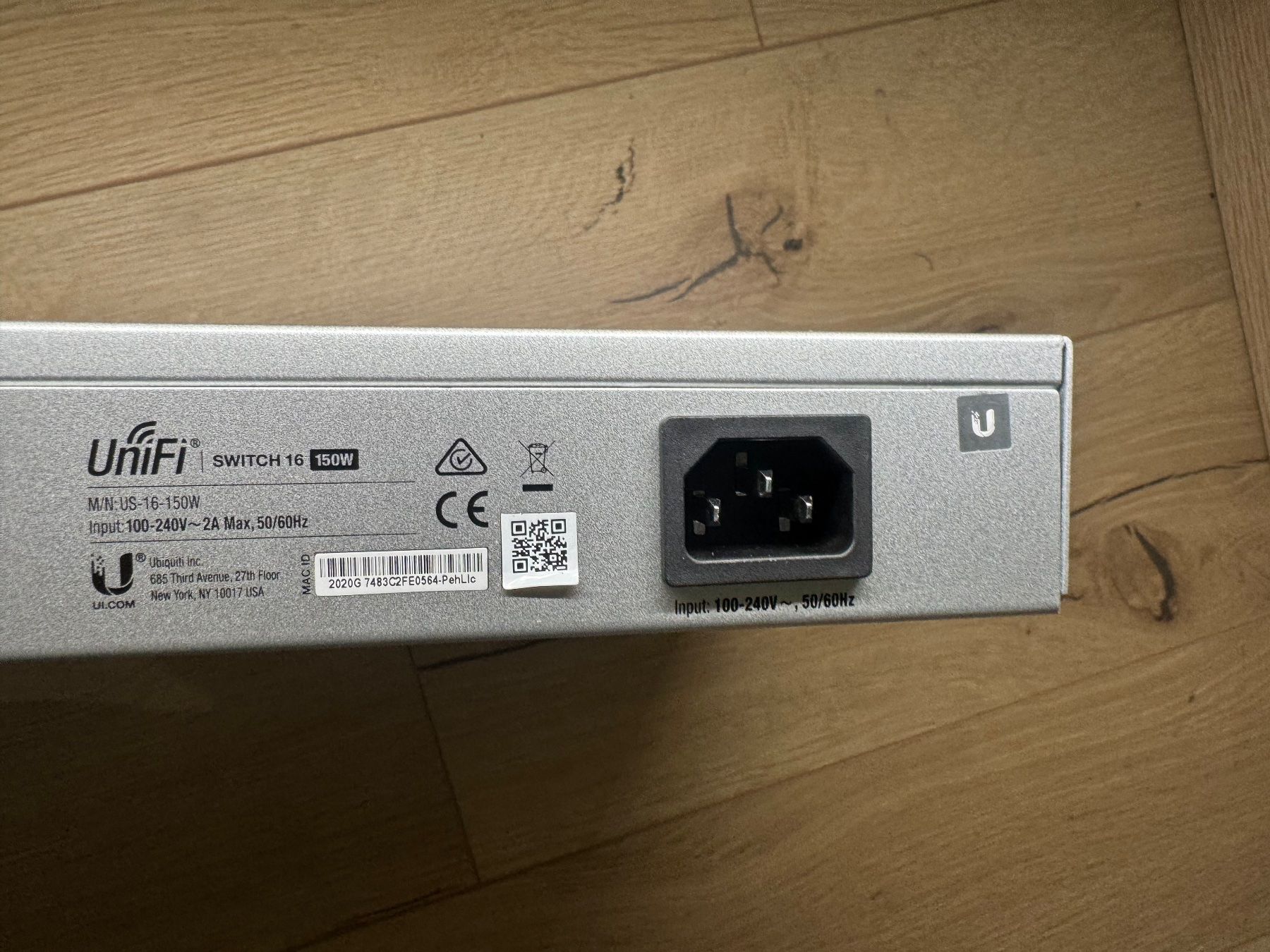Ubiquiti Hubs & Switches: Ubiquiti UniFi Switch 16-PoE 150W – Gebraucht aus Sursee von Stofi 3