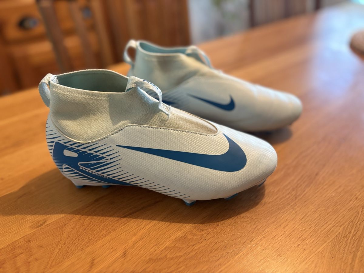 Nike Scarpe da uomo: Nike Air Zoom taille 36,5 – Usato da Attalens venduto da Skorpionica 1