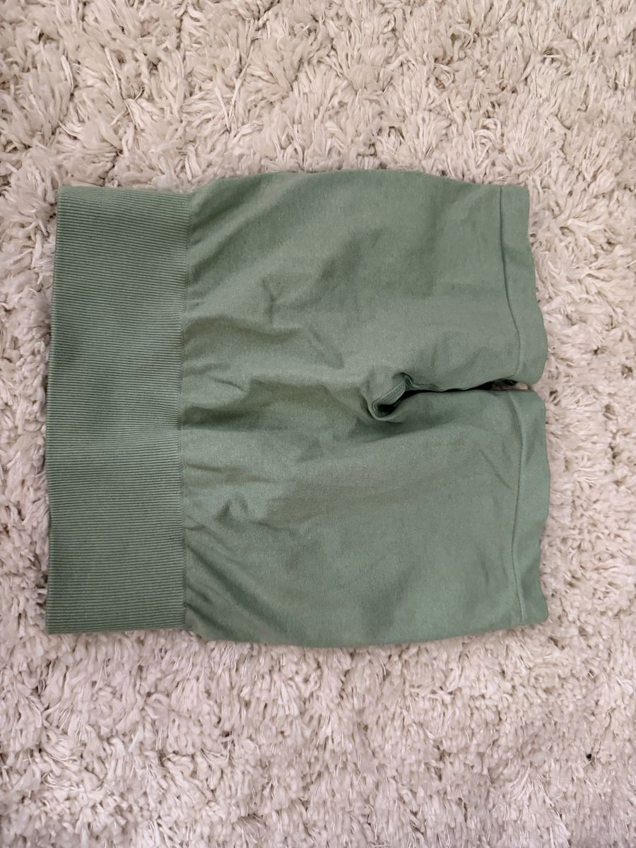 Teveo Leggings: Teveo Shorts (Timeless) – Usato da Münchenstein venduto da mia_bm9b 1