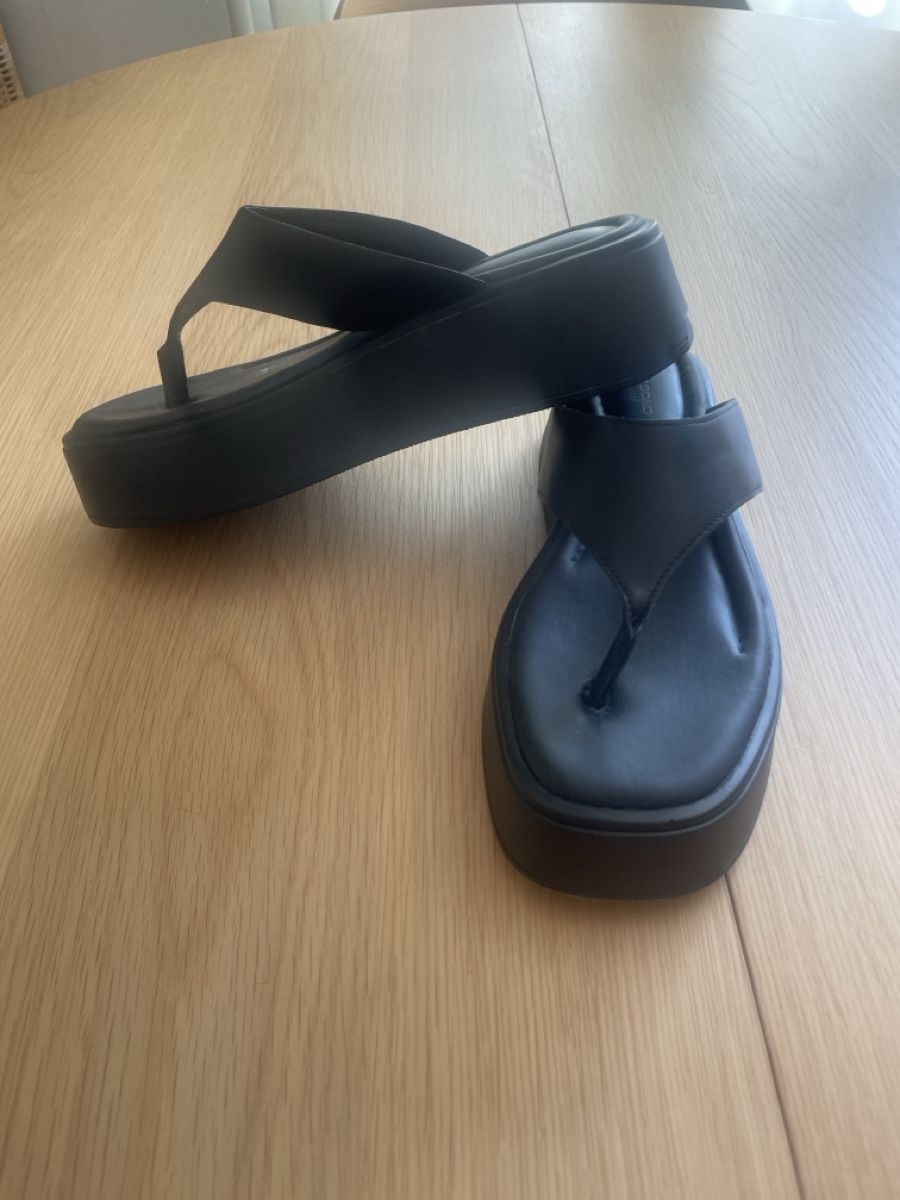 Vagabond Damenschuhe: Vagabond platou flip flop – Gebraucht aus Luzern von Heike30 1