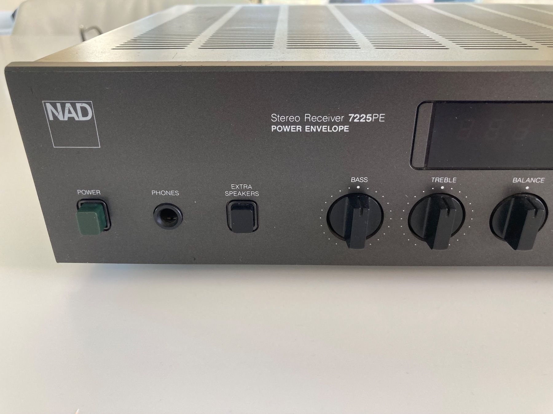 Nad Amplificatori: NAD 7225PE Stereo Receiver Vollverstärker – Usato da Mörschwil venduto da Appenzell2 4