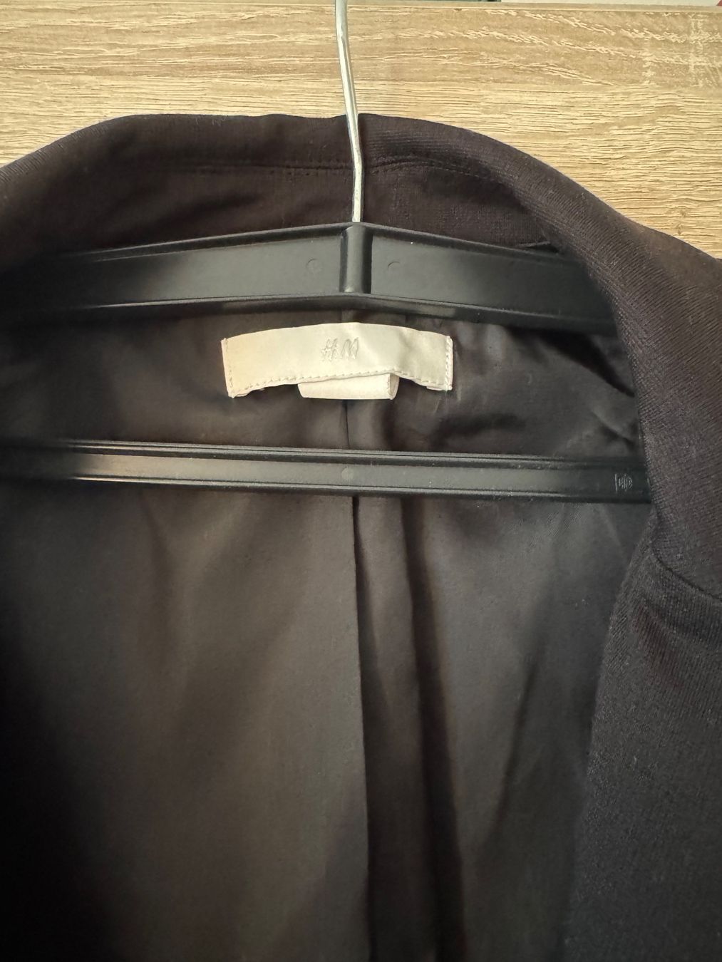 H&M Anzüge & Kostüme: Ensemble tailleur noir femme – Gebraucht aus Montreux von iizaa811 3