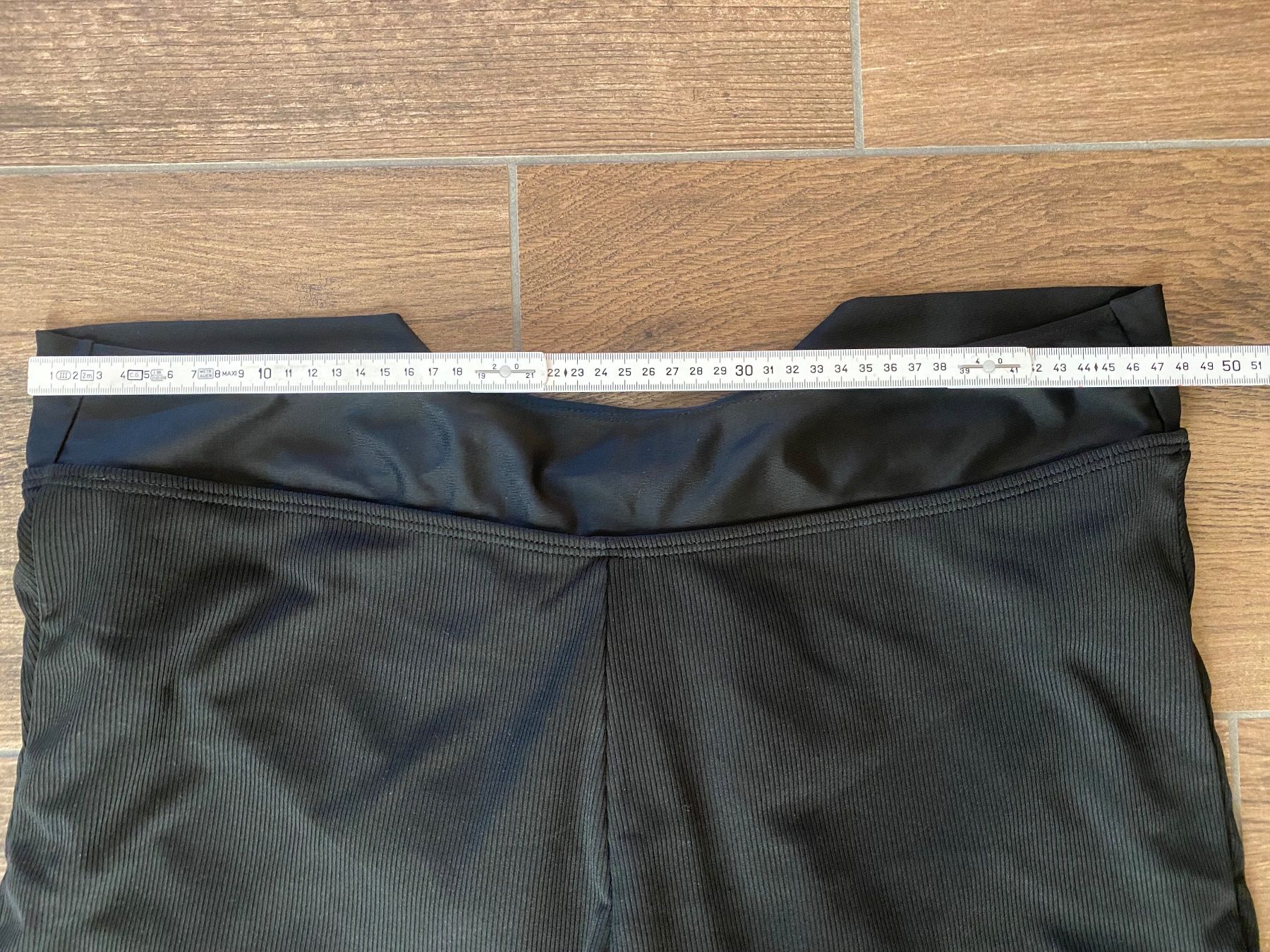 Shein Costumi da bagno & Bikini: Badehose geriffelt schwarz Gr. 4XL / 50 - 52 – Usato da Pratteln venduto da a23_j2gs 4