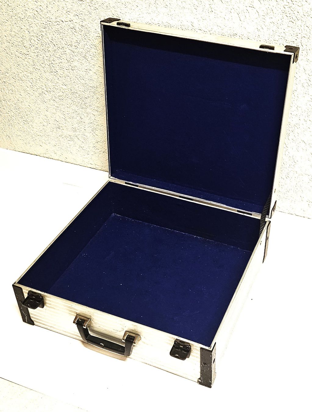 Reisekoffer: Alu-Case  für Instr. oder Mixer etc.(Occasion)) – Gebraucht aus Wöschnau von Musikhaus-Luethy5012 2