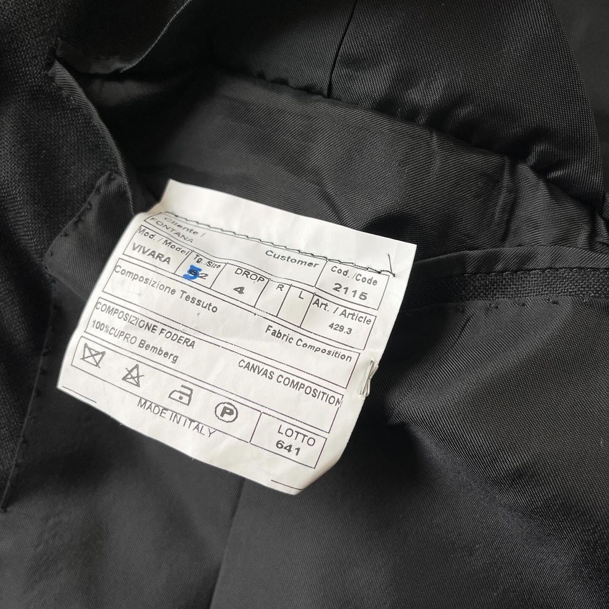 Giacche: BORRELLI Black Cashmere Tailored  Jacket – Nuovo (secondo la descrizione) da Freienbach venduto da Avviivva_Shop 4