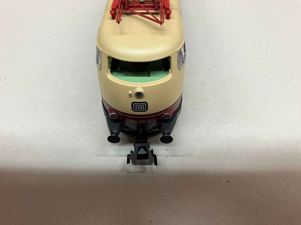 Trix 22110 - Locomotive BR 103 DB - Époque 4 - Analogique 2 Rails - NEUVE