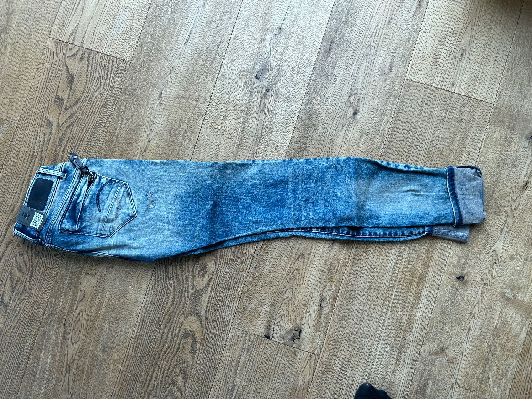 G-Star Jeans: Jeans, G-Star //NEU// 24/32 – Nuovo (secondo la descrizione) da Stettfurt venduto da outlet72 1