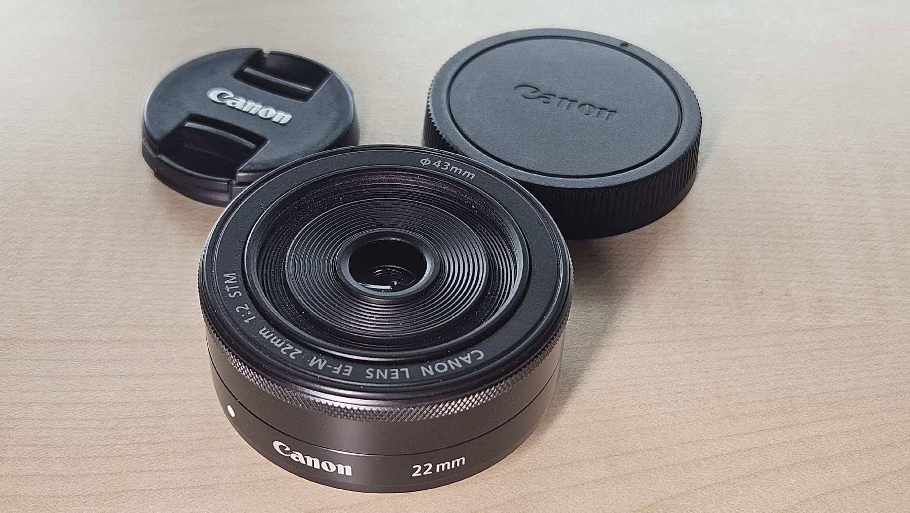 Canon Objectifs: Canon EF-M 22mm f/2 STM  – D'occasion à Zürich par Kingphil1 1