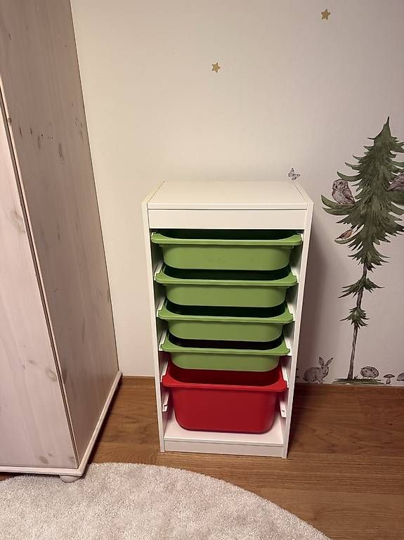 Regale: Trofast Regal und Boxen – Gebraucht aus Chur von Katha_Flamongo