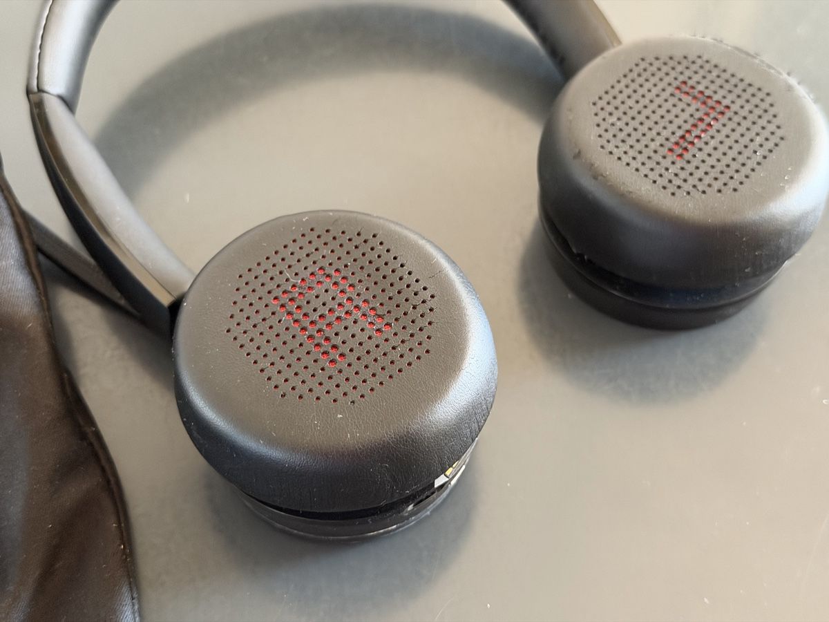 Plantronics Casques audio: Plantronics Voyager Headset schwarz – D'occasion à Küssnacht am Rigi par szeno 3