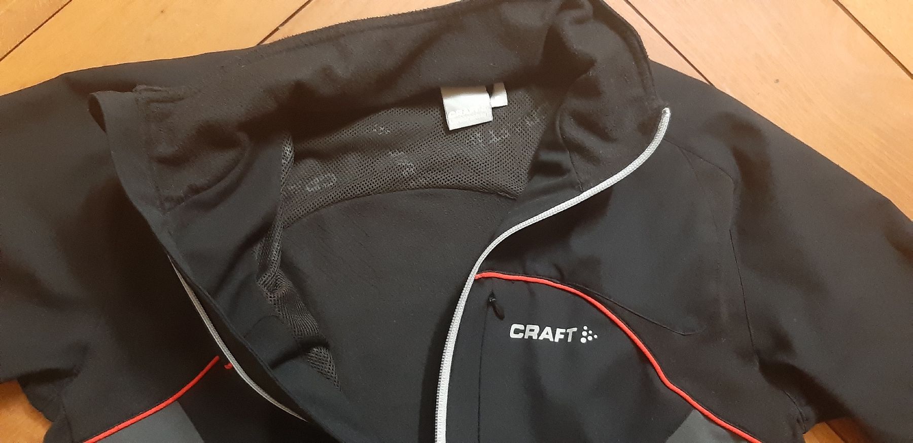 Giacche: Atmungsaktive Jacke Gr. S NEU – Nuovo e nell'imballaggio originale da Zürich venduto da Venecia25 1