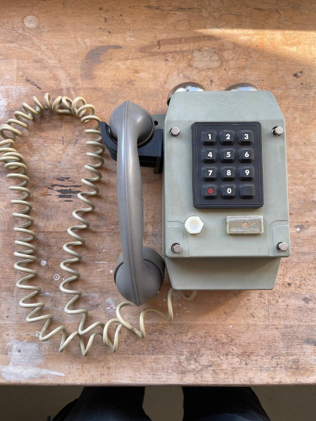 Telefone: Wandtelefon Werkstatt analog – Gebraucht aus St. Gallen von Dachs330