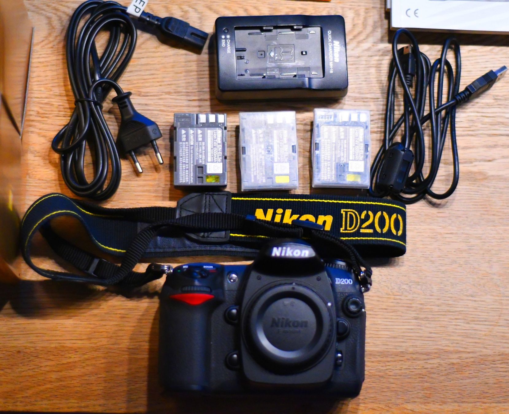 Nikon Appareil photo: Nikon D200 – D'occasion à Bevaix par Aschnei1 1