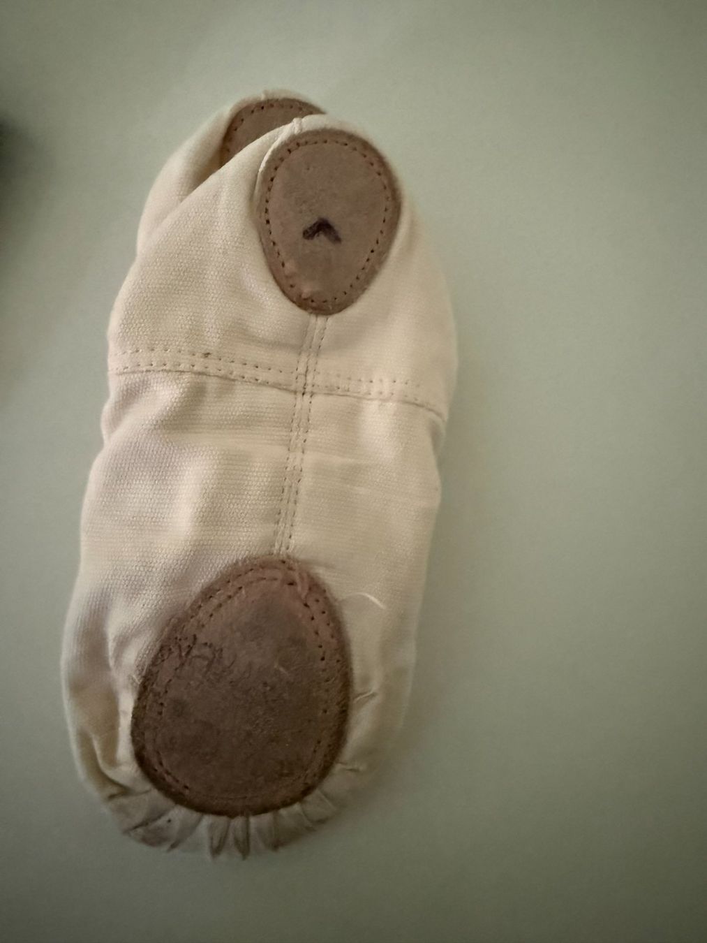 Scarpe per ragazze: Chaussons de danse Taille 32 / Tanzschuhe 32 – Usato da Rolle venduto da Sev77 1