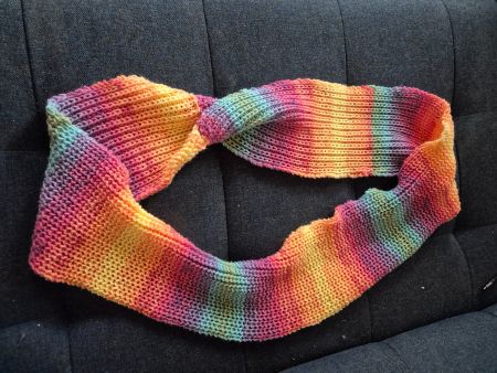 Rund Strickschal mehrfarbig Regenbogen