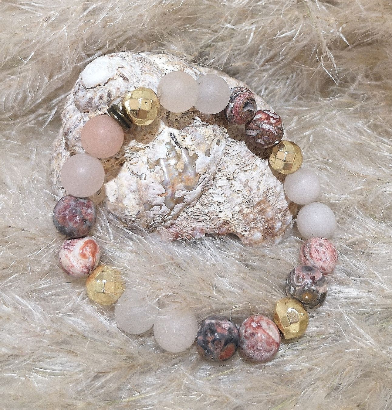 Bracciali & Braccialetti: 1 Steinarmk. mit Goldspacer - Spendenaktion – Nuovo (secondo la descrizione) da Unterkulm venduto da Nachtigall 1