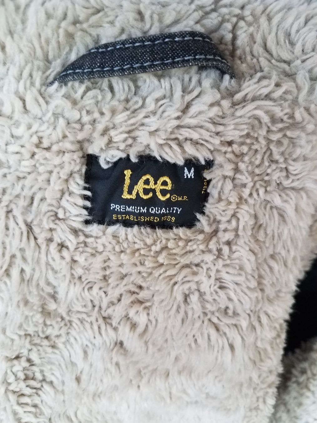 Lee Mäntel: Warmer Lee Jeansmantel Gr. M Teddyfell – Gebraucht aus Lostorf von MidnightRider59 9