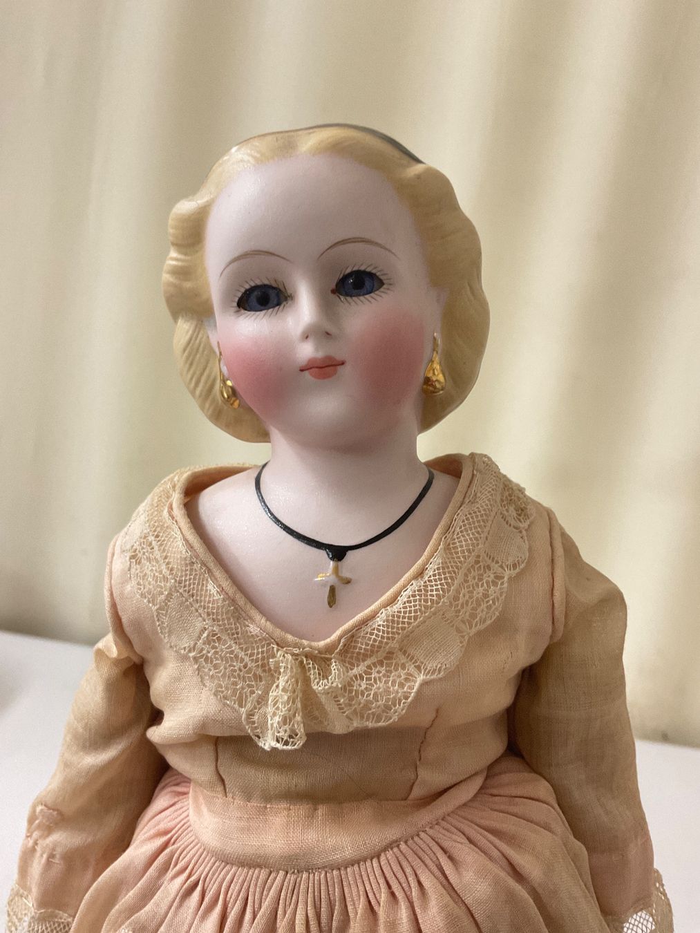 Bambole: Antike Puppe mit Stoffkörper, Länge ca. 35 cm – Usato da Bern venduto da vielerart 1