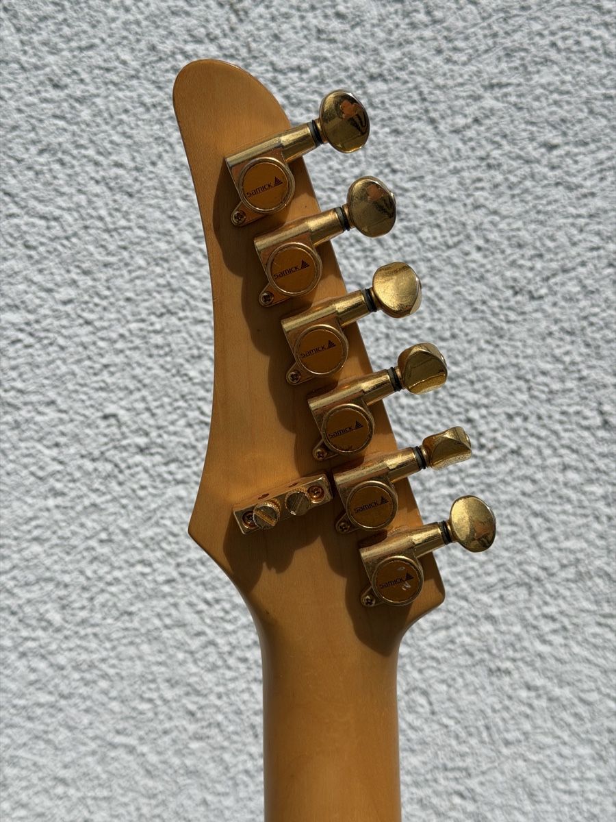 Strumenti musicali: Samick Stratocaster  – Usato da Hauptwil venduto da musikboerse 7