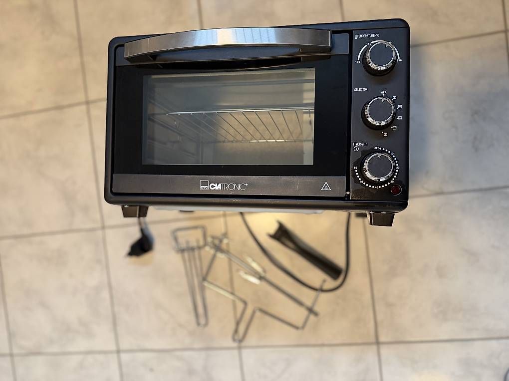 Forni: Backofen mit Grillfunktion – Usato da Schwarzenberg LU venduto da Ocean340 1