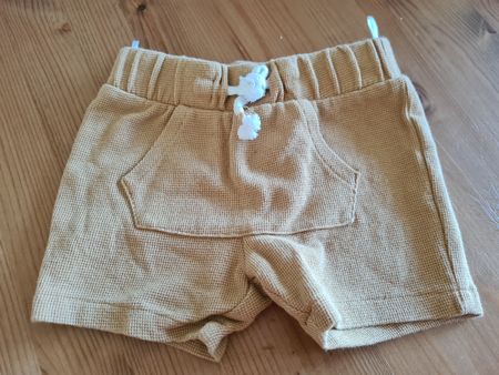 Disney Baby Shorts, Gr. 74 (6-9M)