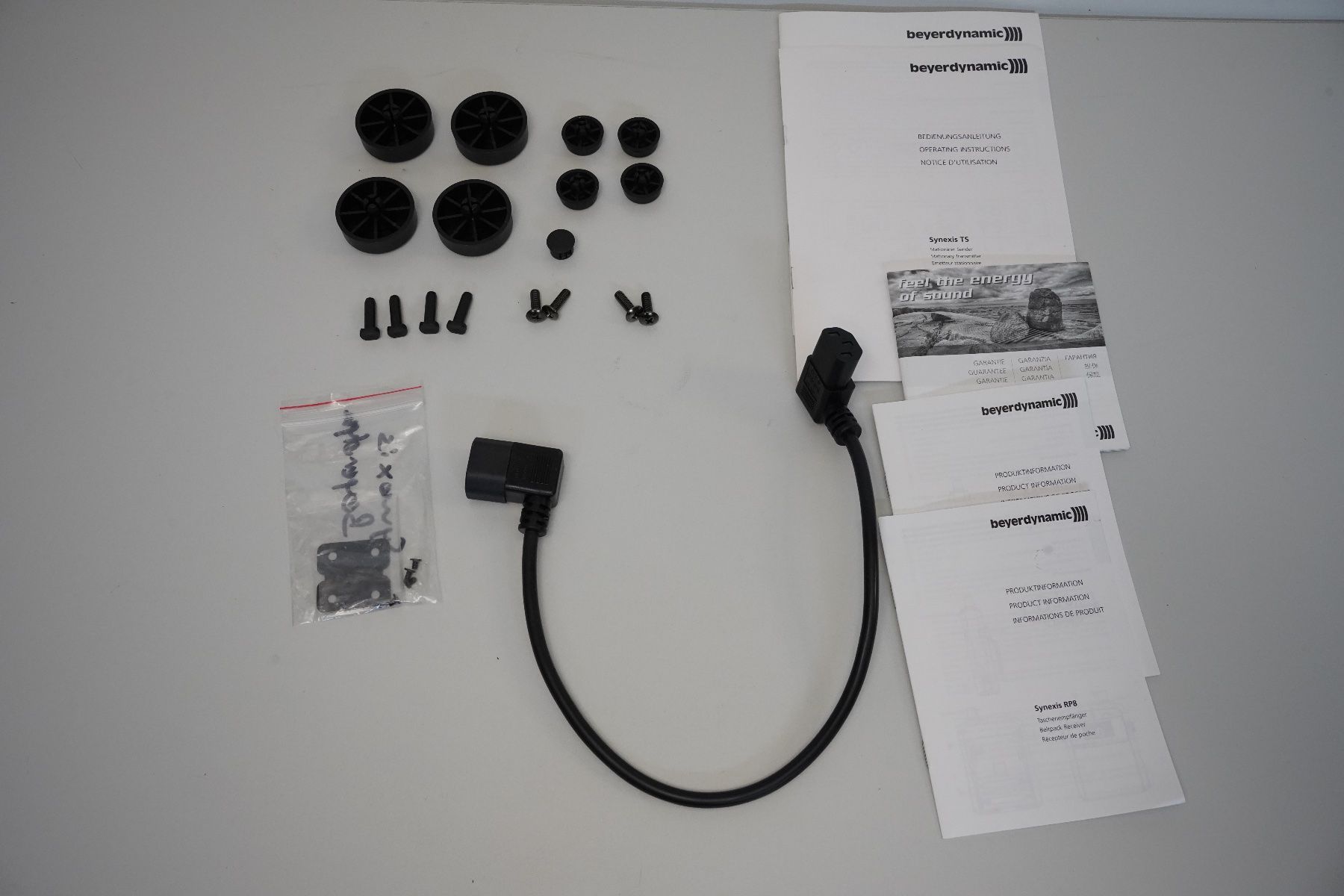 Beyerdynamic Cuffie: Beyerdynamic Synexis Drahtloses Informationssystem – Nuovo (secondo la descrizione) da Ammerzwil BE venduto da Swissoetzi 8