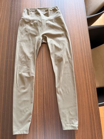 Olive Leggings von Swiss Designer Sport
