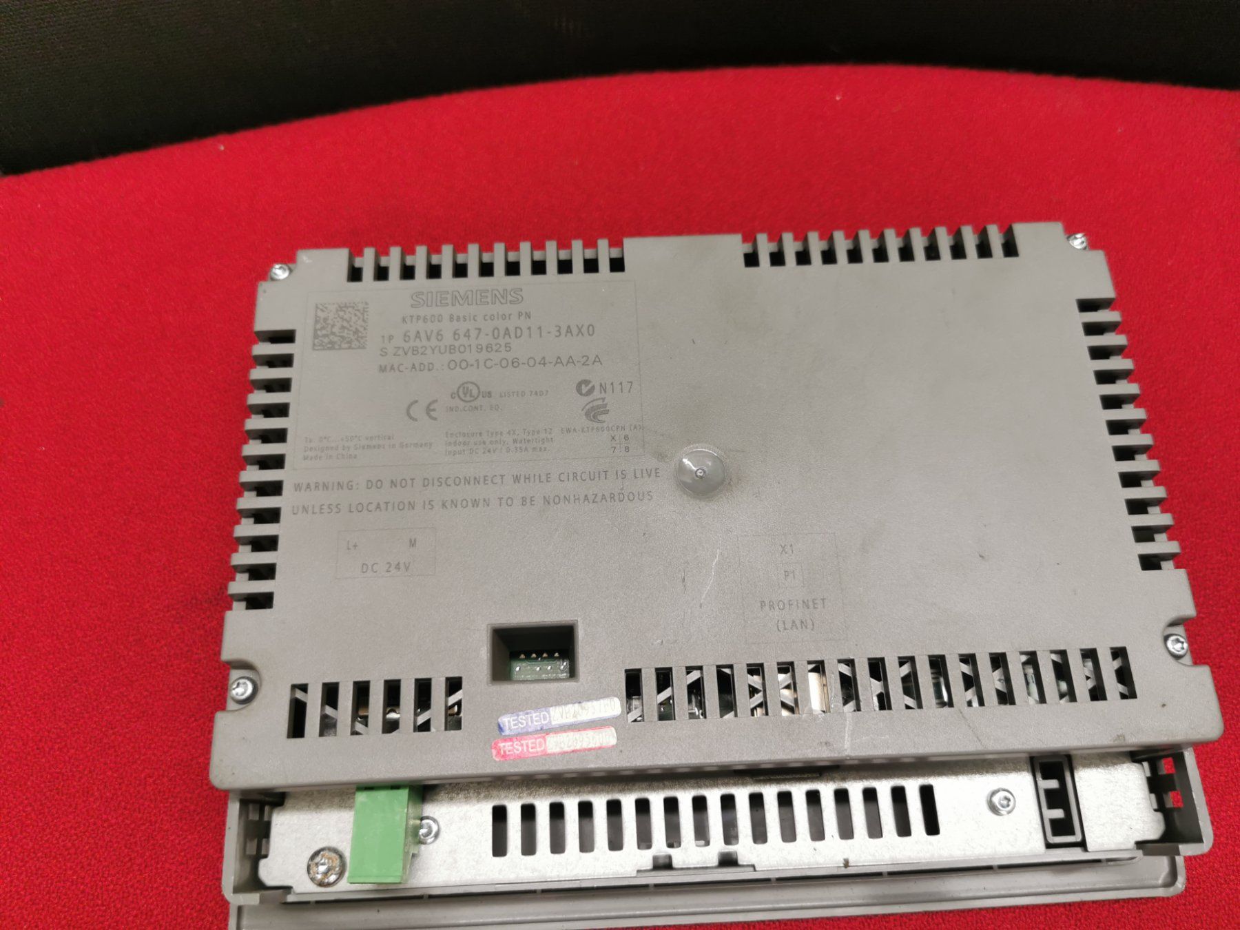 Siemens Componenti elettronici: Siemens Simatic Panel KTP600 Basic Color PN, Top Zustand! – Usato da Niederlenz venduto da Chevy_V8 3