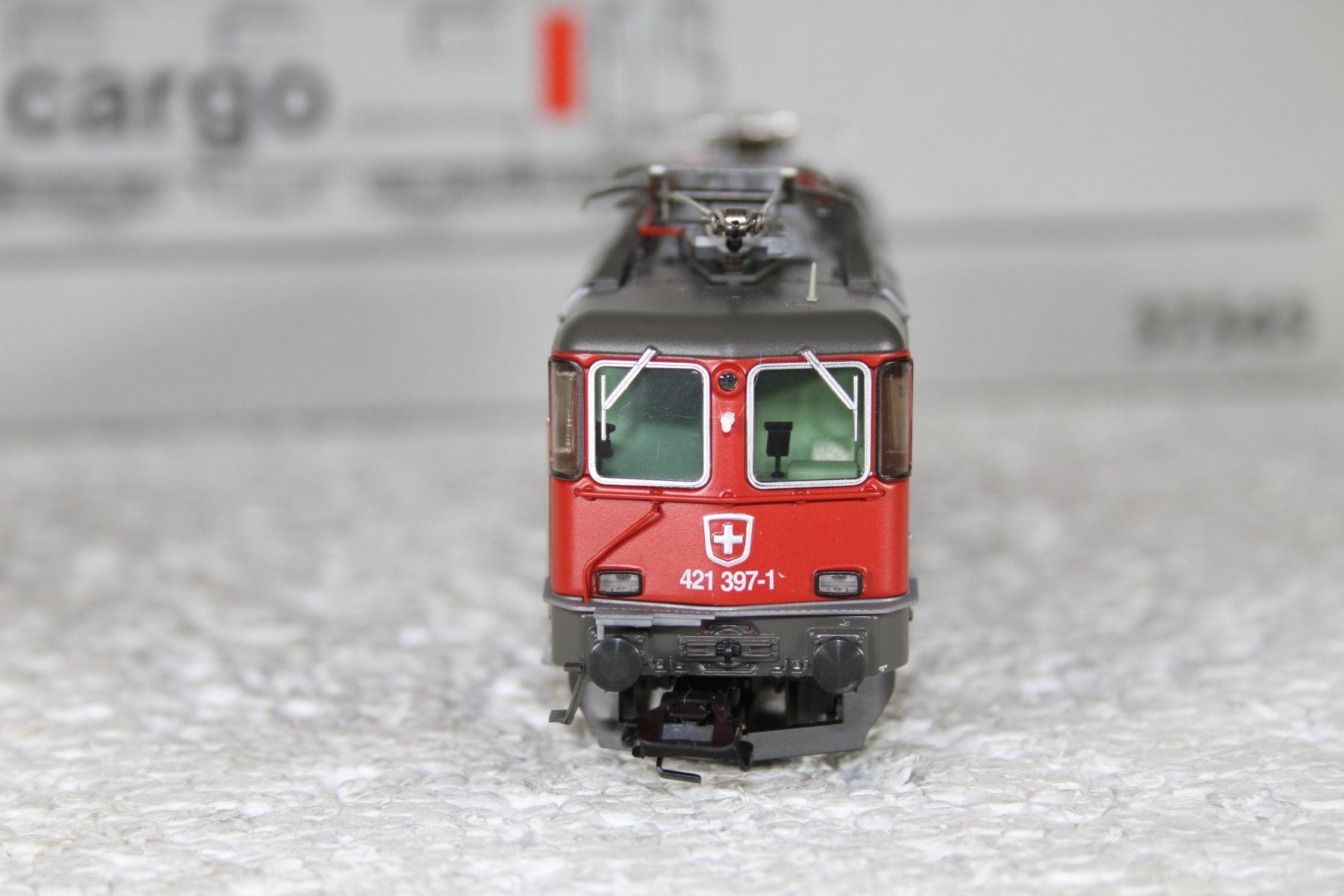 Märklin Modelleisenbahnen: Märklin 37345 SBB Cargo Re 421, Re 4/4 – Neu (gemäss Beschreibung) aus Triesen von cor_62ts 5