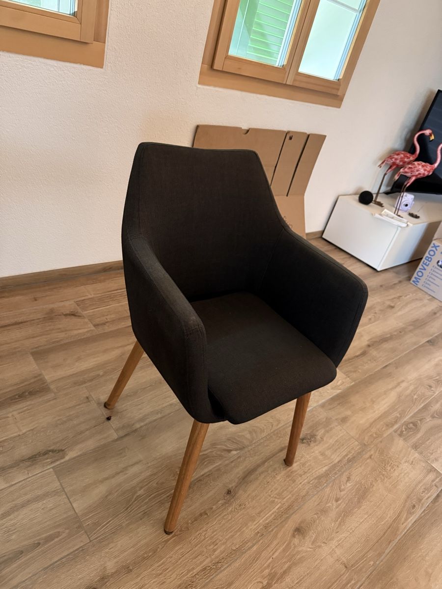 Stühle: Stuhl dunkles Grau mit Holzbeine  – Gebraucht aus Kriens von mir_6vpx 1