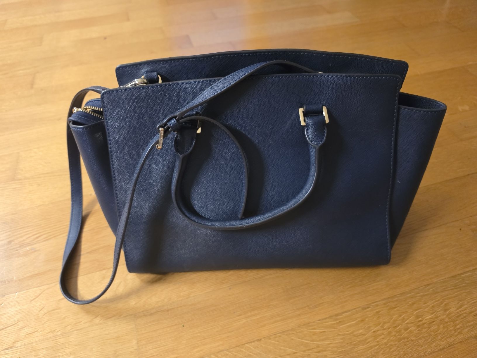 Sacs femmes: Michael Kors Handtasche – D'occasion à Beromünster par Sweden1218 1