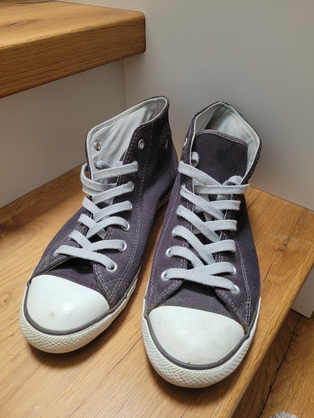 Converse Scarpe da donna: Damen Converse, Wildleder grau – Usato da Bennau venduto da Moonshine_68 1