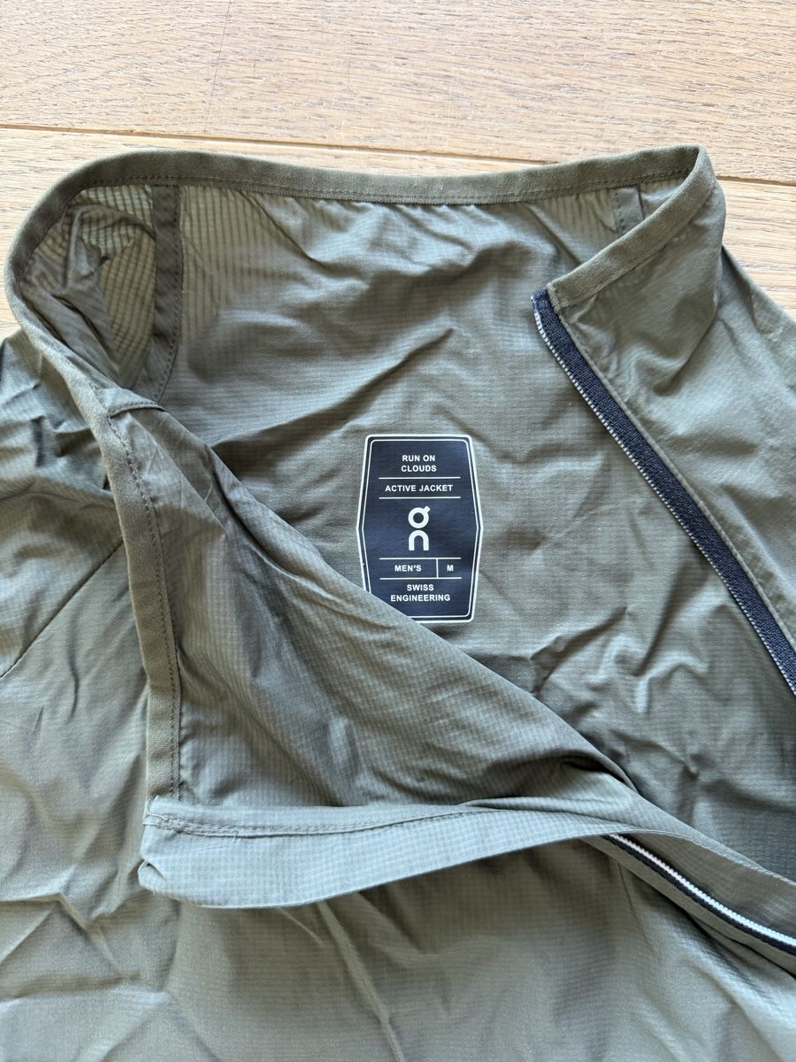 Vestes: On Active Jacket M - neu – Neuf (Voir description) à Zürich par z00mie 3