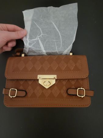 Neu! Trendige Handtasche in Cognac-Farbe.