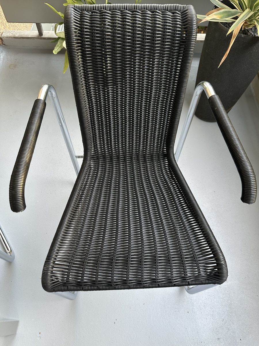 Set di tavolo e panche: Tisch und 3 Freischwinger Stühle  – Usato da Zürich venduto da von_7vbl 6