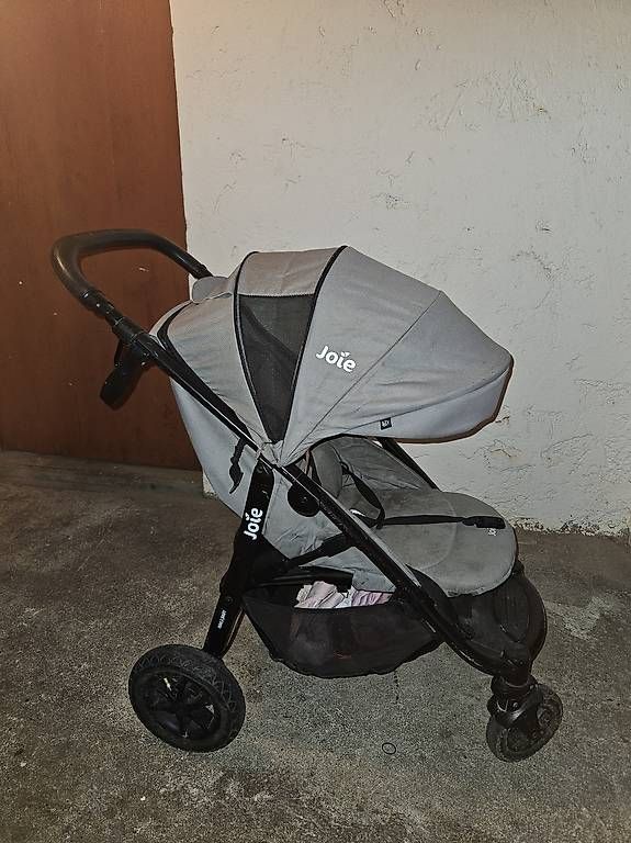 Carrozzine: Kinderwagen Joie – Usato da Flüelen venduto da Chuanita1