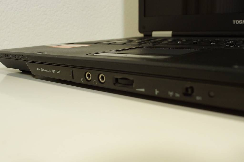Toshiba Notebook: Toshiba Tecra A4 (XP Business-Notebook) – Difettoso da Wetzikon ZH venduto da ChrimsChrams 2