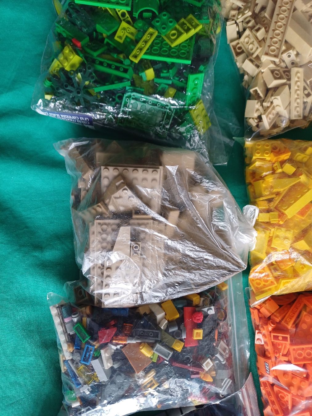Lego Kit di costruzioni: 9 kg Lego diviso per colori – Usato da Minusio venduto da ele_gp89 3