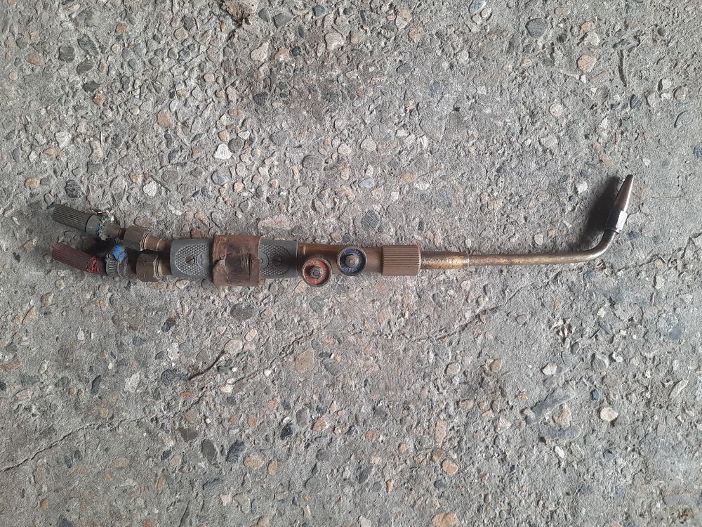 Bec chalumeau (D #39 occasion) à Valeyres sous Rances pour CHF 50 avec